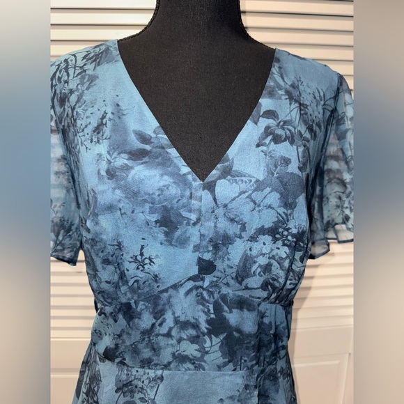 NWT 💙 ADOR Navy Floral Chiffon Elastic Waist Dress #15814645 Size Large - Picture 10 of 15